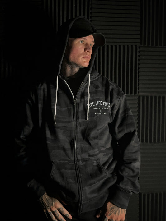 ZIP-UP BLACK CAMO HOODIE