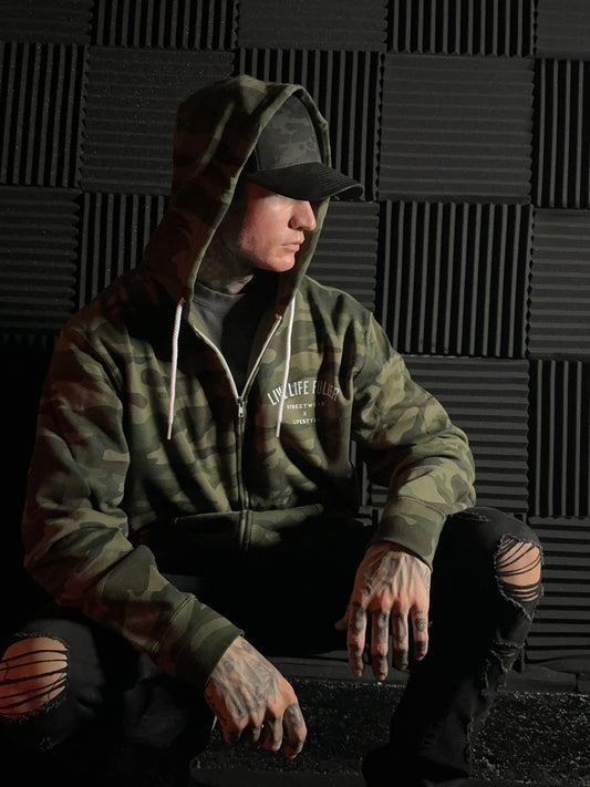 ZIP-UP CAMO HOODIE
