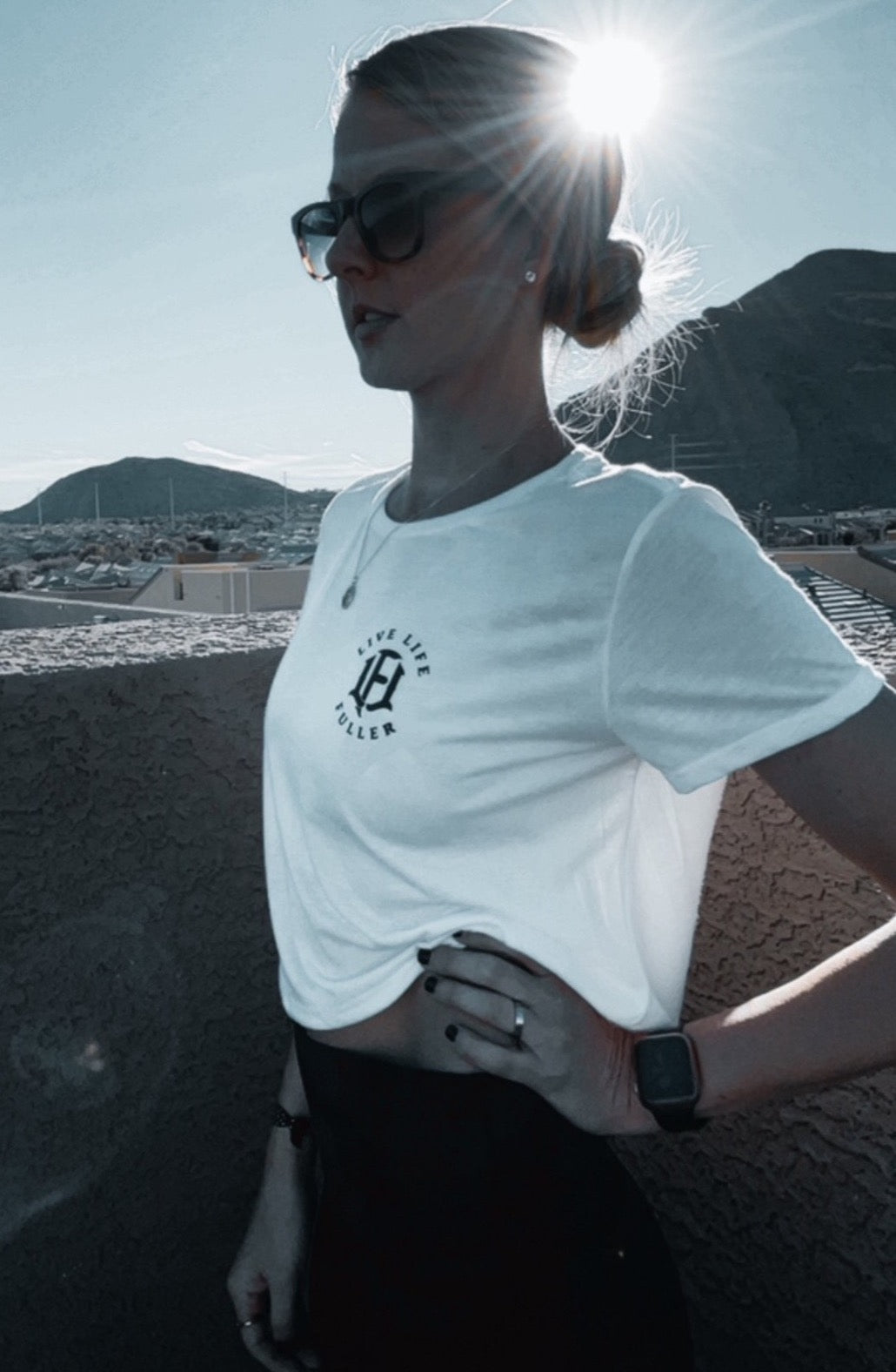 WOMEN'S CROPPED TOP - WHITE