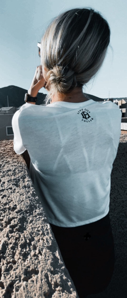 WOMEN'S CROPPED TOP - WHITE