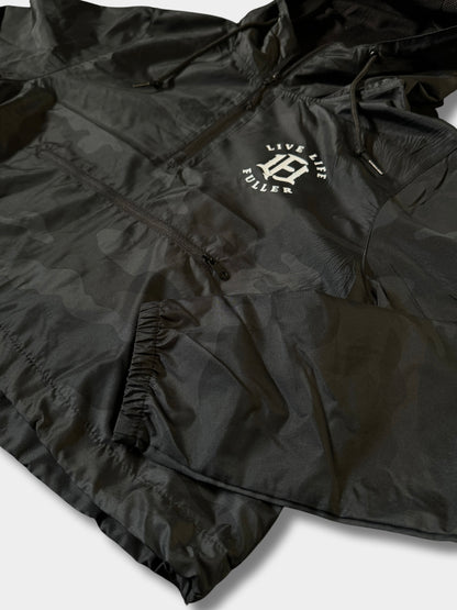 CROPPED BLACK CAMO WINDBREAKER